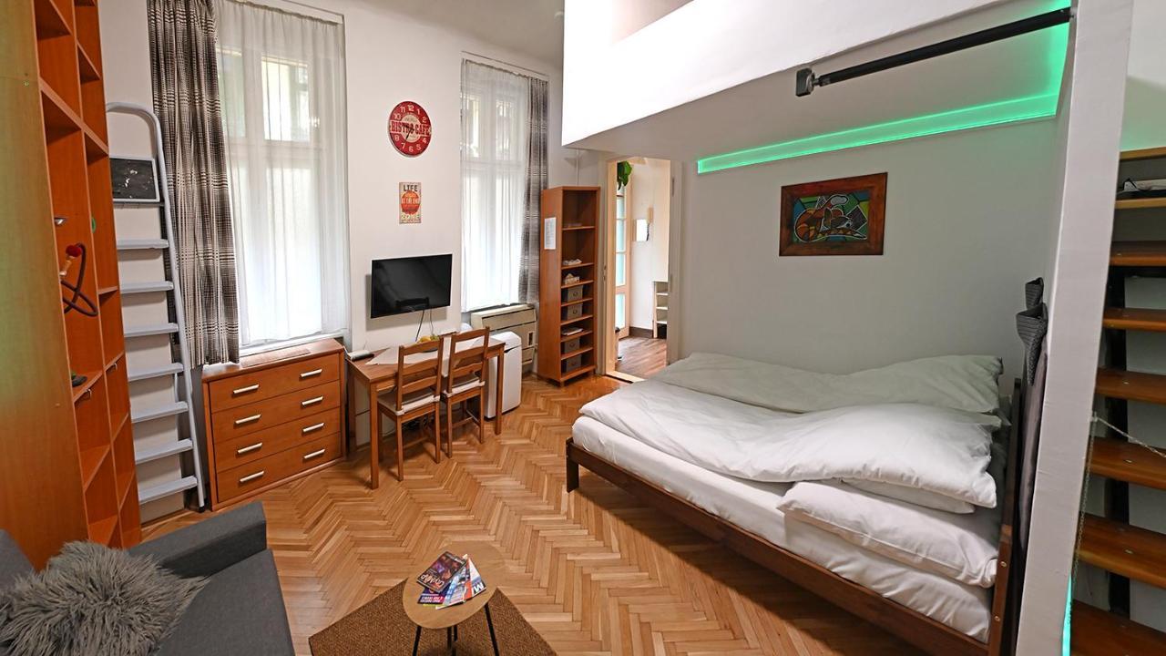 Apartment Raday 41 *
